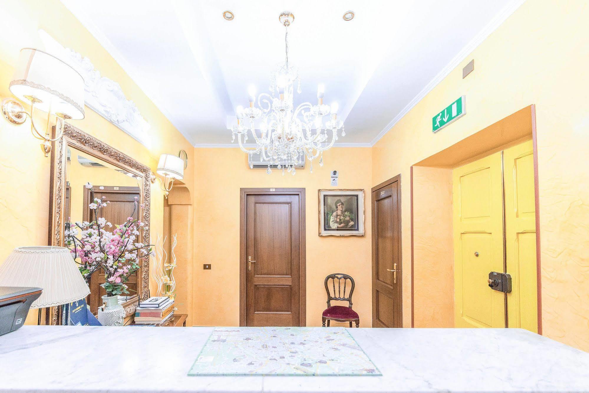 Downtown Accommodation Рим Екстериор снимка